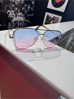 Gradient Pink-Blue Aviator Sunglasses unisex